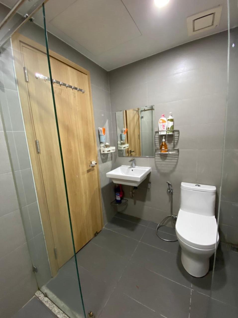 Ho 3pn Chung Cu Emerald Celadon Ho Chi Minh City